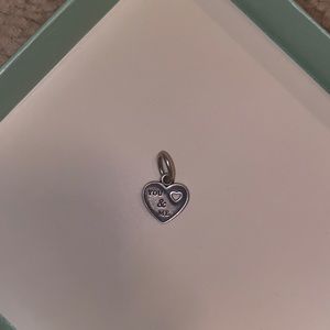 Pandora bead / charm heart